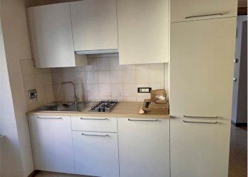 Two-room apartment Genova - photo 3