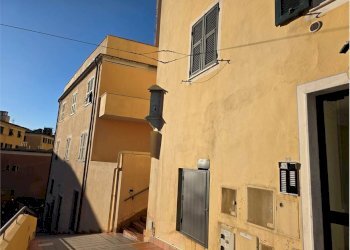 Two-room apartment Genova - photo 10