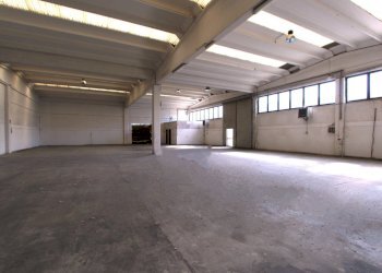 IMG_1835.JPG - Capannone Via Muzza, Valsamoggia - foto 8