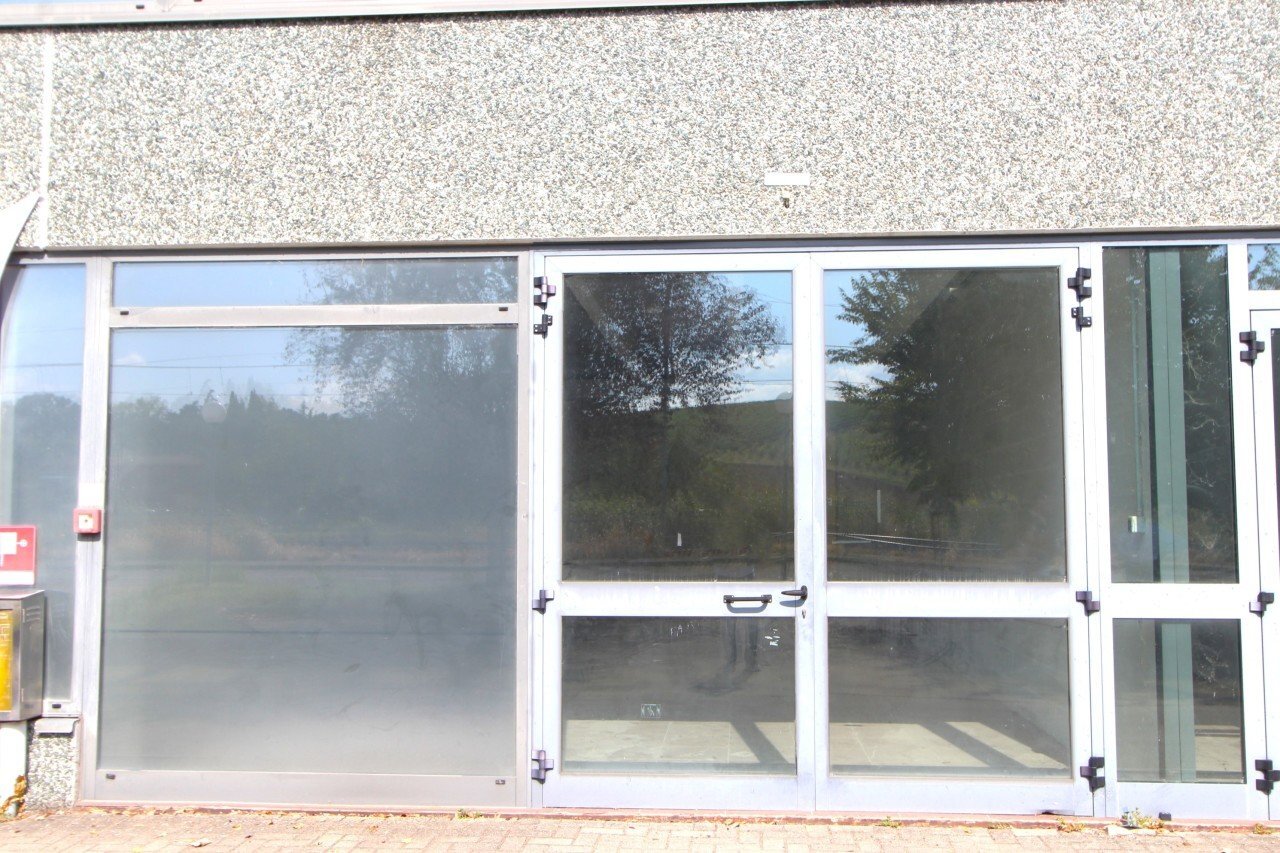 IMG_1857.JPG - Show room Via Muzza, Valsamoggia - foto 2