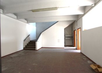 IMG_1862.JPG - Show room Via Muzza, Valsamoggia - foto 6