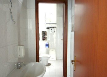 IMG_1873.JPG - Show room Via Muzza, Valsamoggia - foto 14