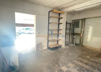 IMG-20230926-WA0016.jpg - Locale Commerciale Massa - foto 5