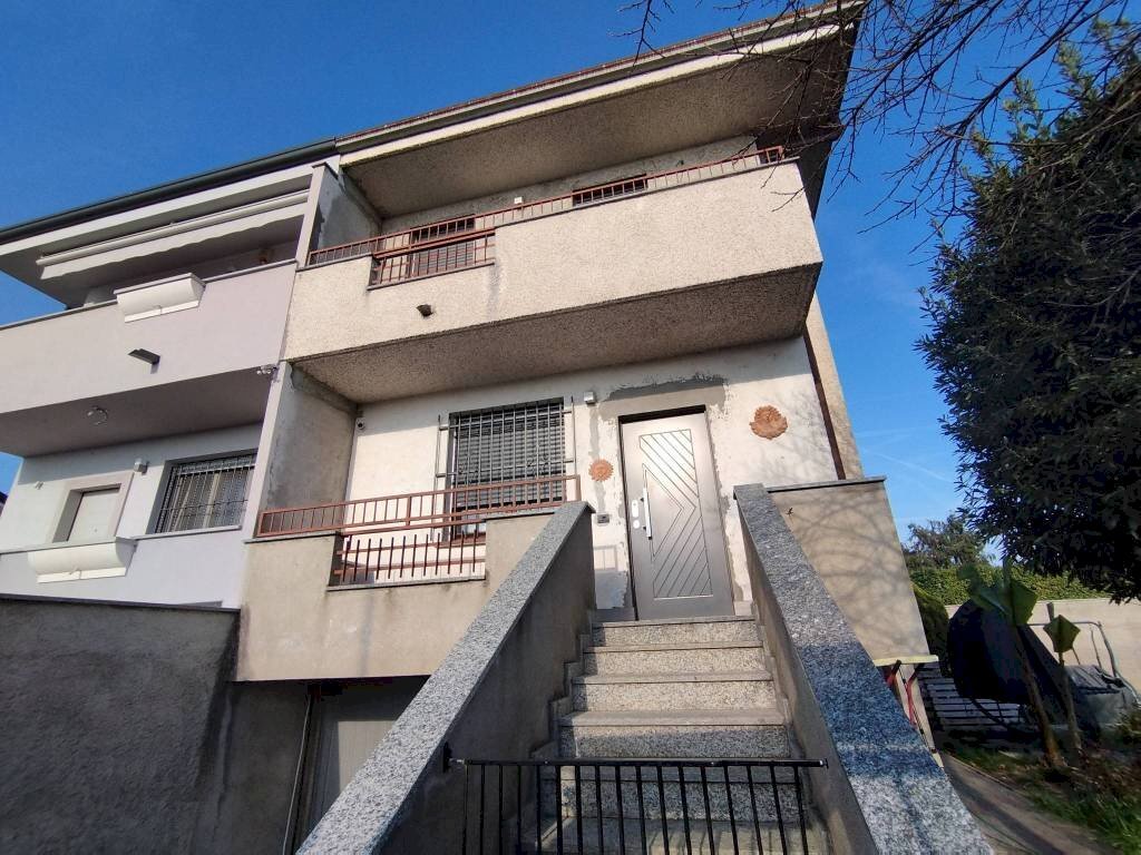 Villa via Giacomo Zanella, 150, Parabiago - foto 3