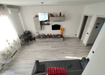 Villa via Giacomo Zanella, 150, Parabiago - foto 33