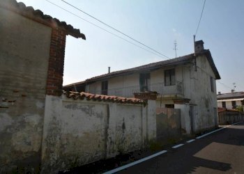 Facciata - Rustic via Fratelli Marengo, 8, Carmagnola - photo 2