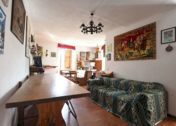 2.jpg - Trilocale Via Carignano, Fosdinovo - foto 1