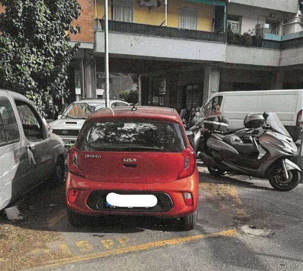 2.jpg - Posto Auto all'asta Via Luigi Gherzi snc, Genova - foto 1