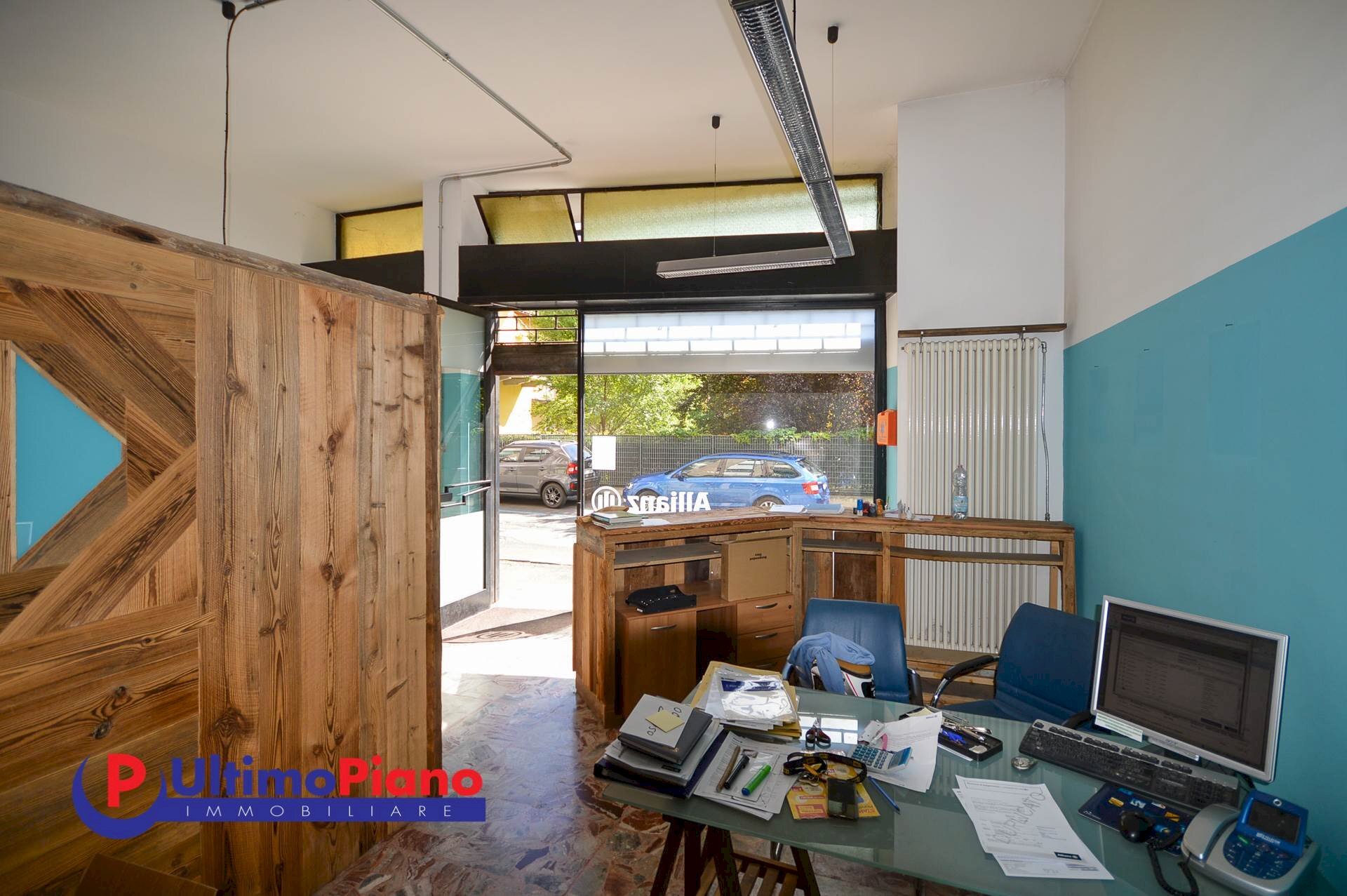 Shop via Bramafan 14, 14, Aosta - photo 1