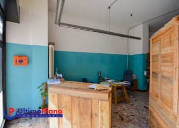 Shop via Bramafan 14, 14, Aosta - photo 2