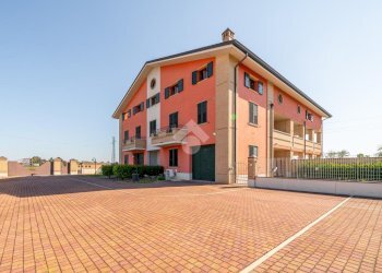 Attico Via Peschiera, Castelnovo di Sotto - foto 1