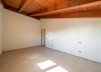 Attico Via Peschiera, Castelnovo di Sotto - foto 18