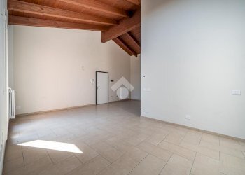 Attico Via peschiera, Castelnovo di Sotto - foto 2