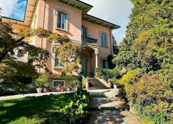 Giardino - Attico via Gradisca, Varese (zona Giubiano) - foto 2