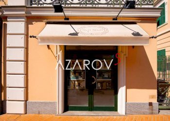 Facciata - Negozio corso Italia, 21, Bordighera - foto 1