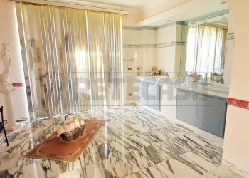 PHOTO-2023-05-01-19-45-40.jpg - Villa Mazara del Vallo - foto 10