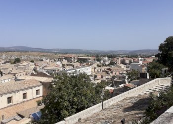 veduta zona Iblea con Cassaro e Ferla.jpg - Villa Ronco Vespri 3, Palazzolo Acreide - foto 29