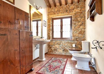 Interni - Villa Via De Riccardi, Chianni - foto 16