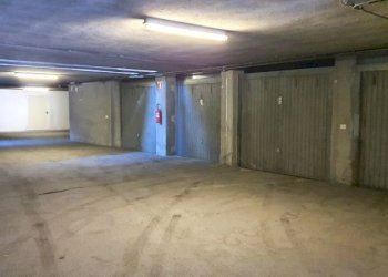Magazzino Via Grand Eyvia, Aosta - foto 1