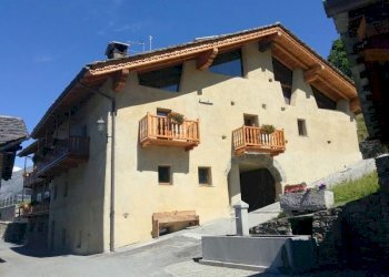 Locale Commerciale Valdigne, Aosta - foto 4