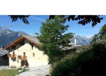 Locale Commerciale Valdigne, Aosta - foto 5