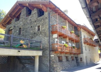 Locale Commerciale Valdigne, Aosta - foto 9