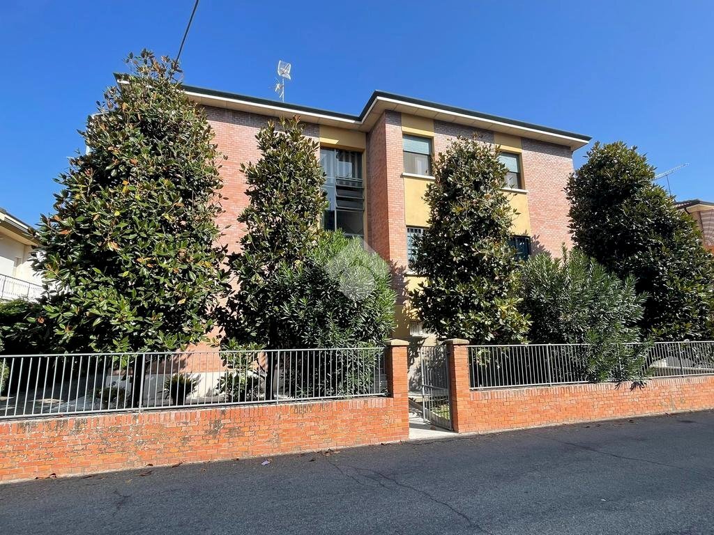 Box Via Giuseppe di Vittorio, Minerbio - photo 1