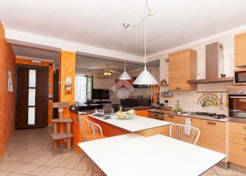 Appartamento Via gamberi, San Francesco al Campo - foto 5
