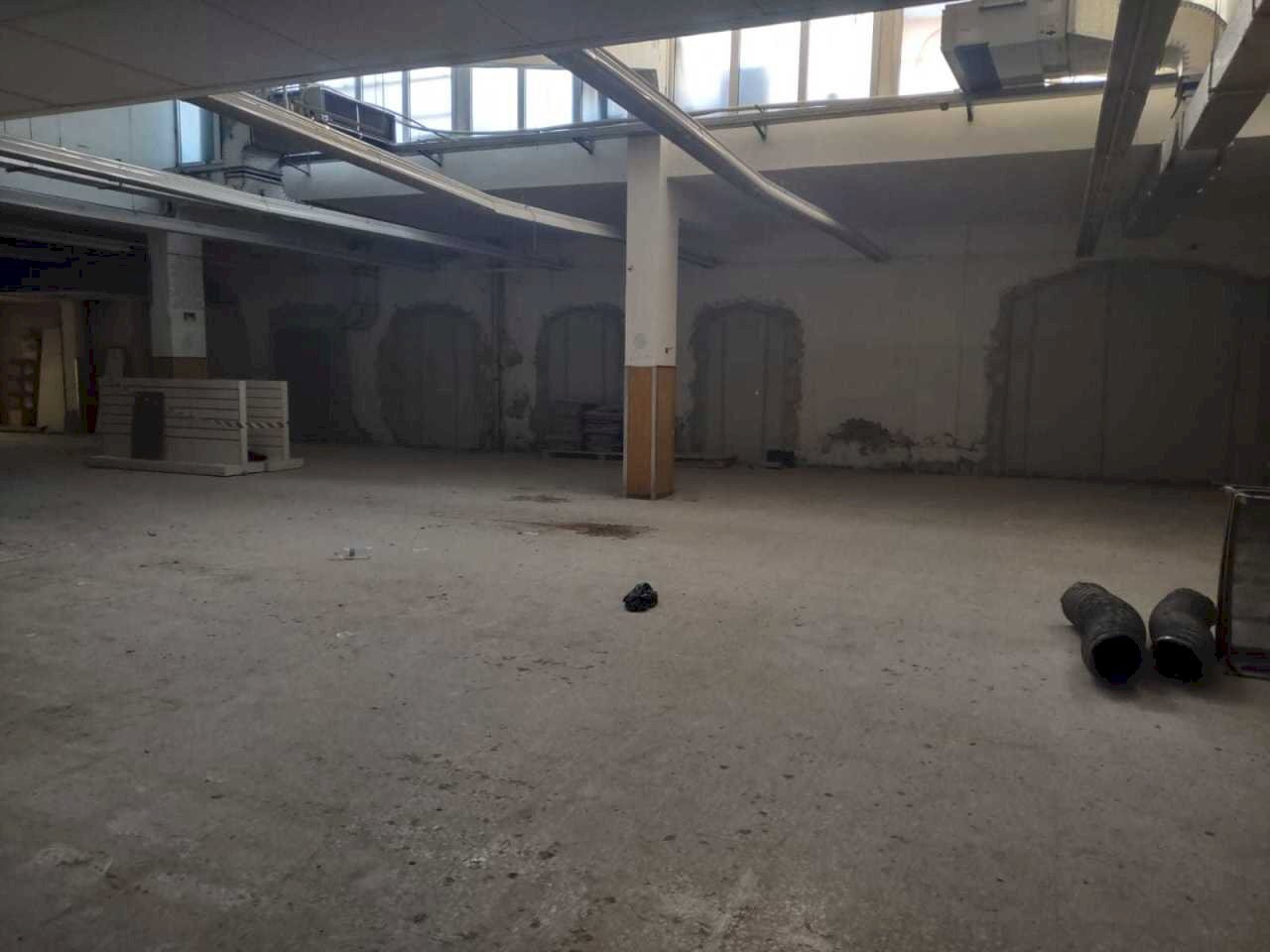 fd5f7008-56d4-48f6-9b88-fa626fb67c34.jpg - Warehouse Jesi - photo 1