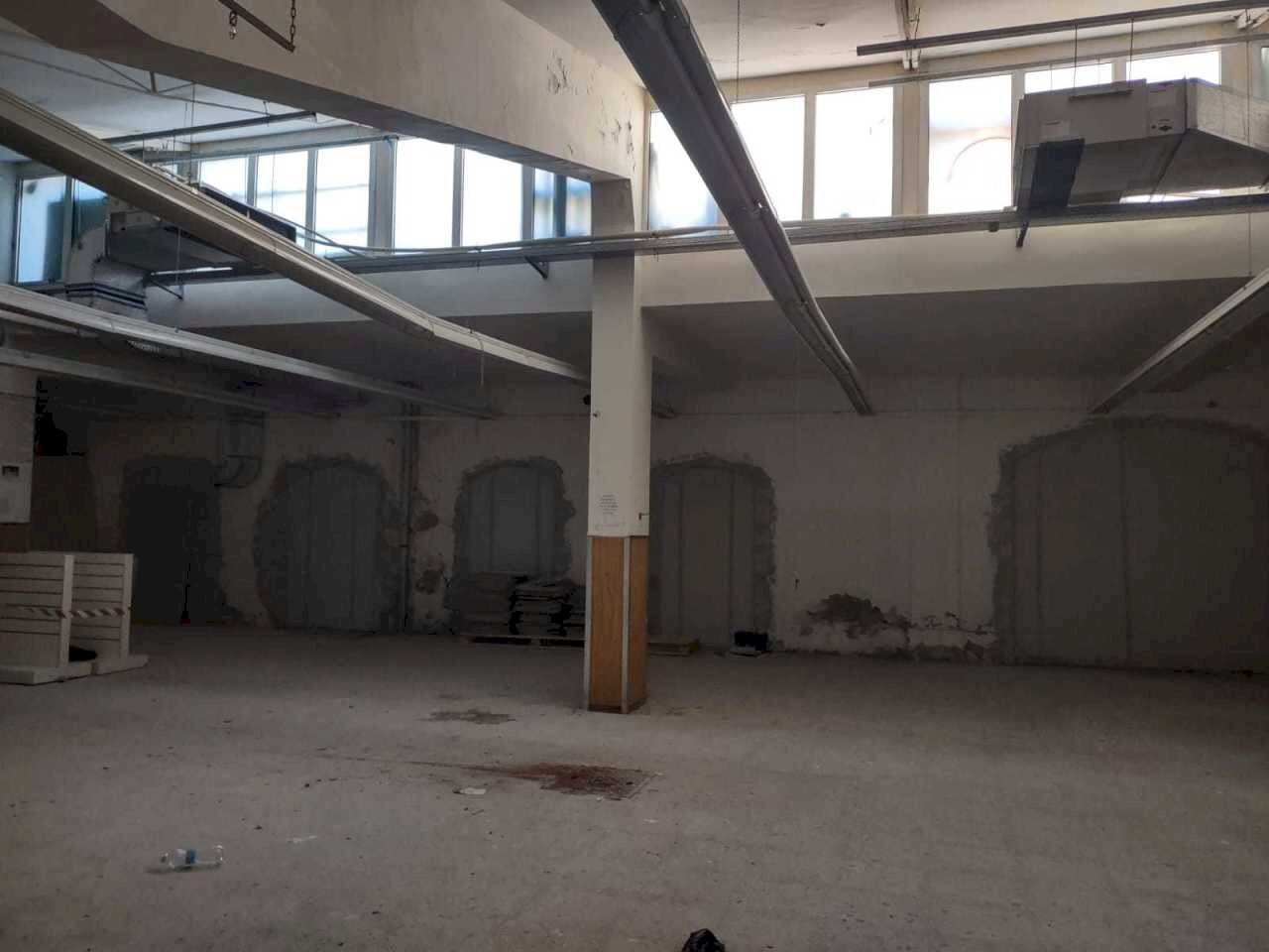 0d083a4f-508c-4e2c-9641-4d9464d65f21.jpg - Warehouse Jesi - photo 2