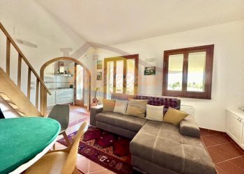 a20b1cbd-7cfd-4628-8a3a-3d281b68d139.jpeg - Trilocale VIA ISOLA, Siracusa - foto 1