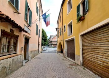 Stable - Palace Via Trieste, Calizzano - photo 2