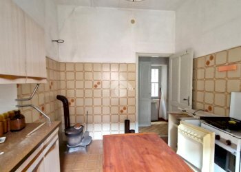 Stable - Palace Via Trieste, Calizzano - photo 14