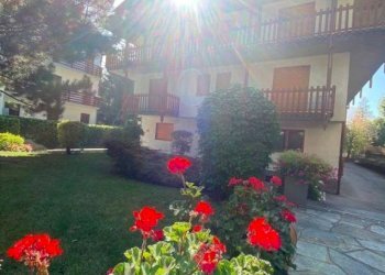 CONDOMINIO - Three-room apartment via Giuseppe Francesco Medail, 28, Bardonecchia - photo 3