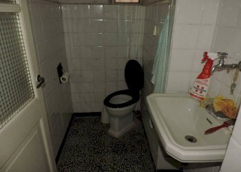 bagno - Ufficio piazza Martiri della Benedicta 11, Voltaggio - foto 7