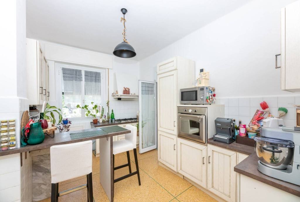 Cucina - Quadrilocale via Posalunga, 34, Genova (zona Borgoratti) - foto 1