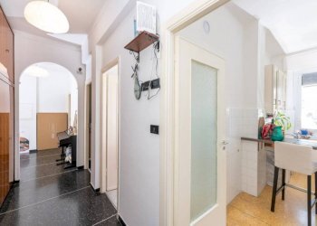 Corridoio - Four-room apartment via Posalunga, 34, Genova (neighborhood Borgoratti) - photo 13