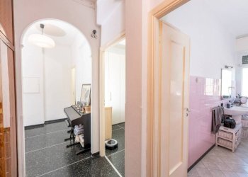 Disimpegno - Four-room apartment via Posalunga, 34, Genova (neighborhood Borgoratti) - photo 17