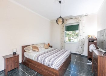 Camera da letto - Four-room apartment via Posalunga, 34, Genova (neighborhood Borgoratti) - photo 23
