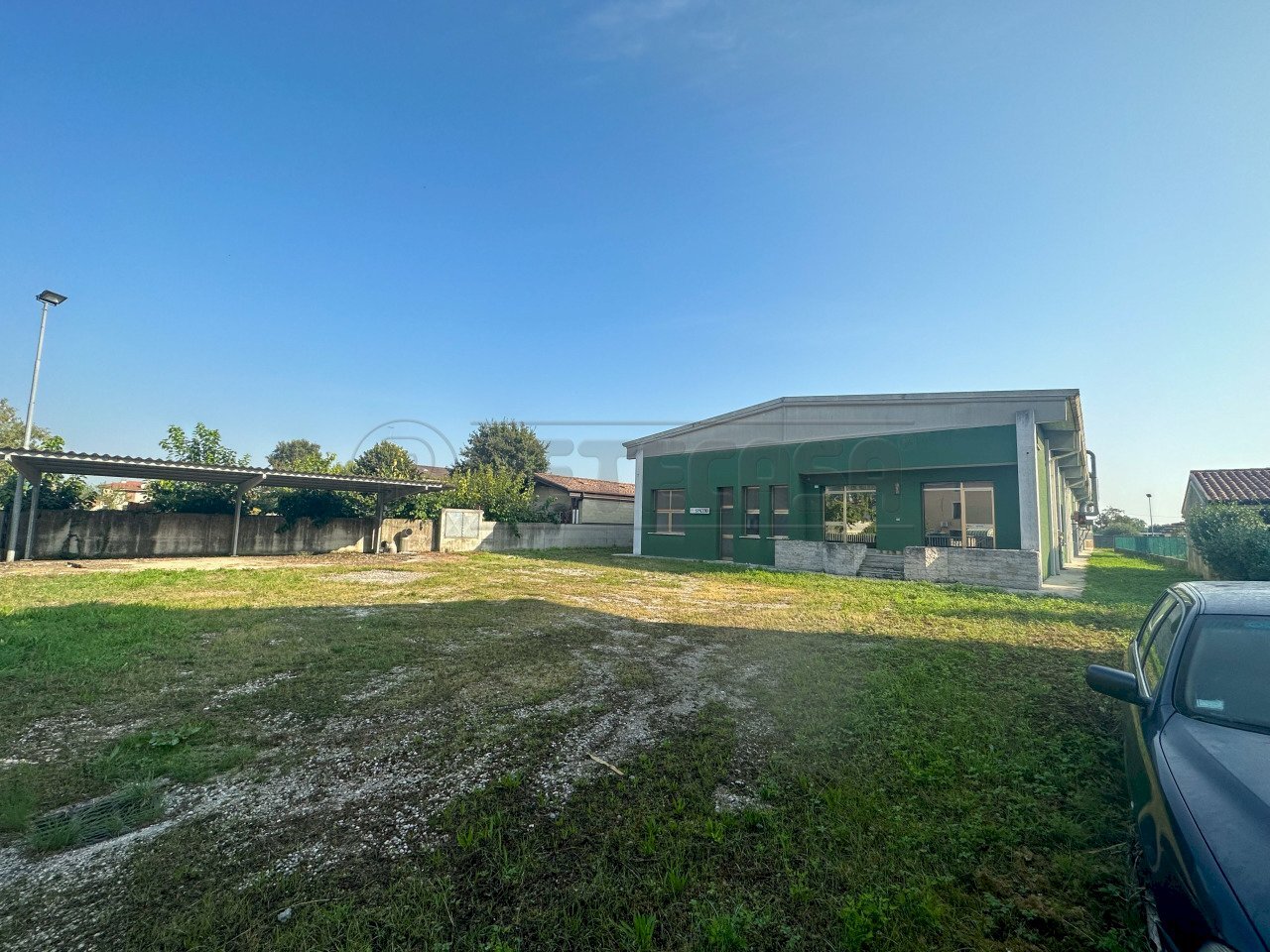 ESTERNI - Locale Commerciale Via Trieste 51, Gonars - foto 1