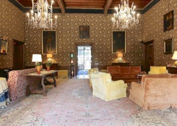 vendesi villa con parco e piscina lucca IMG_8186.J - Villa Via della Pollicchia 50, Lucca - foto 8