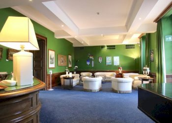 vendesi villa con parco e piscina lucca IMG_8155.J - Villa Via della Pollicchia 50, Lucca - foto 16