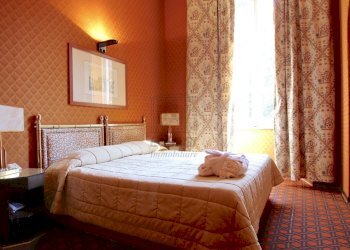 vendesi villa con parco e piscina lucca IMG_8176.J - Villa Via della Pollicchia 50, Lucca - foto 25