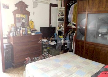 1466_971961_t9opx.jpg - Appartamento Via Europa 13, Massa - foto 6