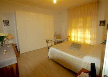 DSC03474.jpg - Porzione di casa Ameglia - foto 10