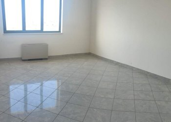 IMG20230511161536.jpg - Office Via Lussemburgo 15, Siracusa - photo 14