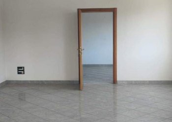 IMG20230511161329.jpg - Office Via Lussemburgo 15, Siracusa - photo 22