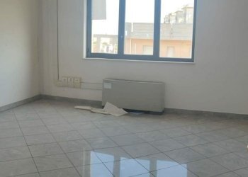 IMG20230511161600.jpg - Office Via Lussemburgo 15, Siracusa - photo 24