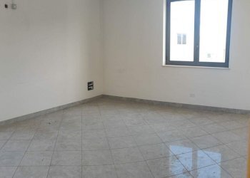 IMG20230511162255.jpg - Office Via Lussemburgo 15, Siracusa - photo 29