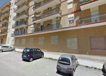 via sicilia cortese .jpg - Locale Commerciale Via Toscana 13, Siracusa - foto 1